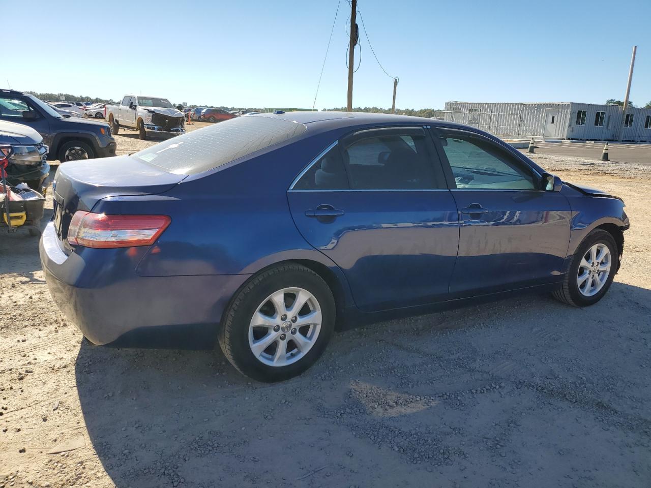 2010 Toyota Camry - Image 3