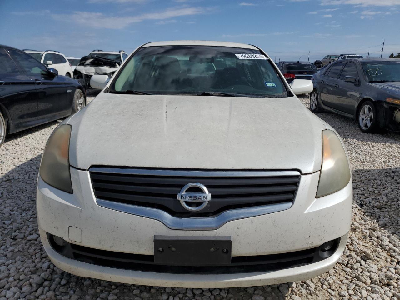 2009 Nissan Altima - Image 5