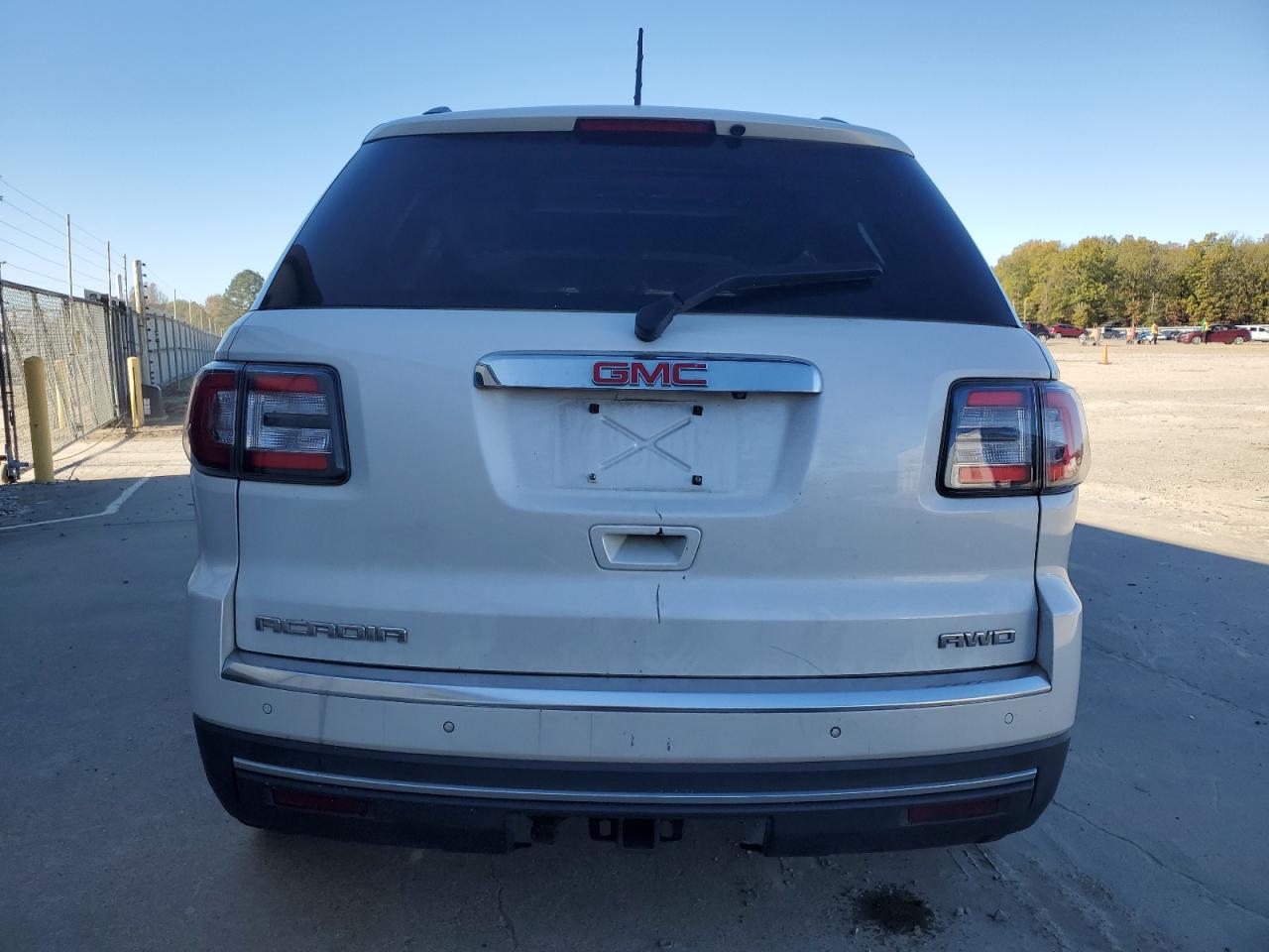 2016 GMC Acadia - Image 6