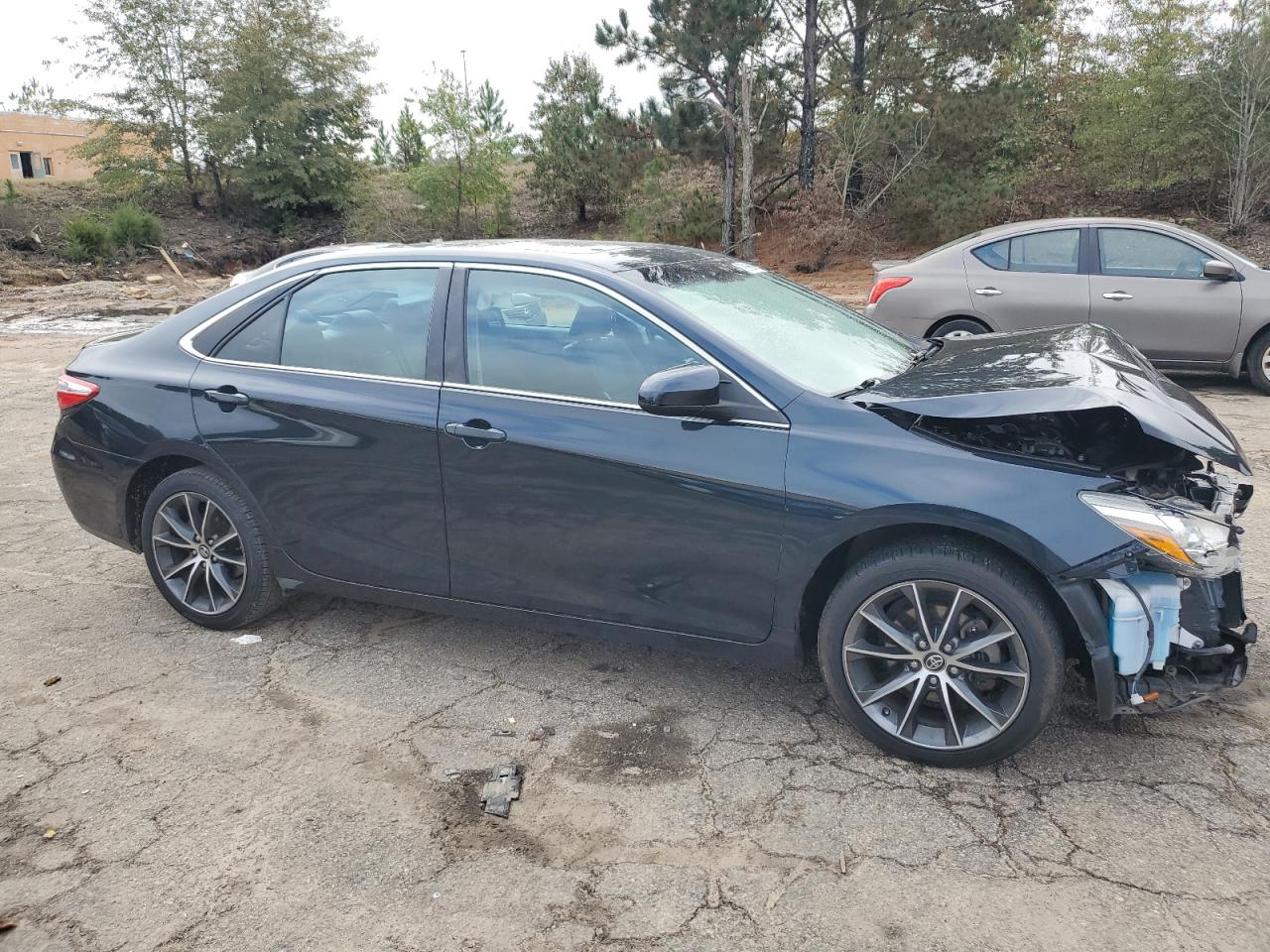 2017 Toyota Camry - Image 4