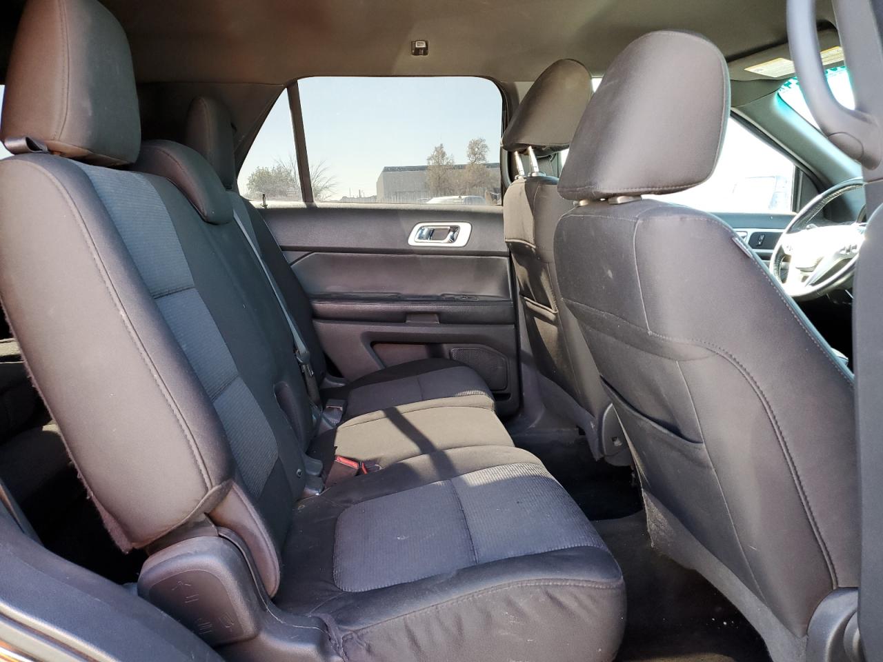 2011 Ford Explorer - Image 12
