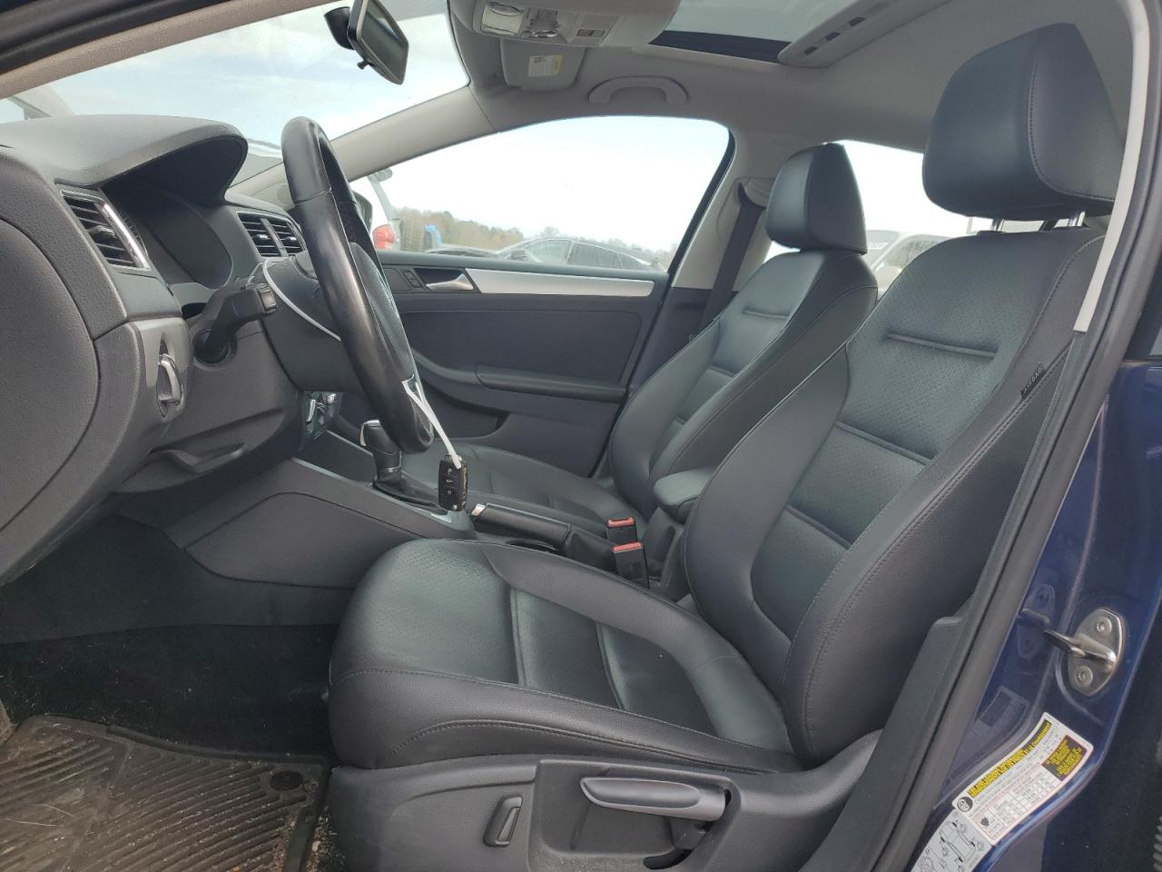 2014 Volkswagen Jetta - Image 7