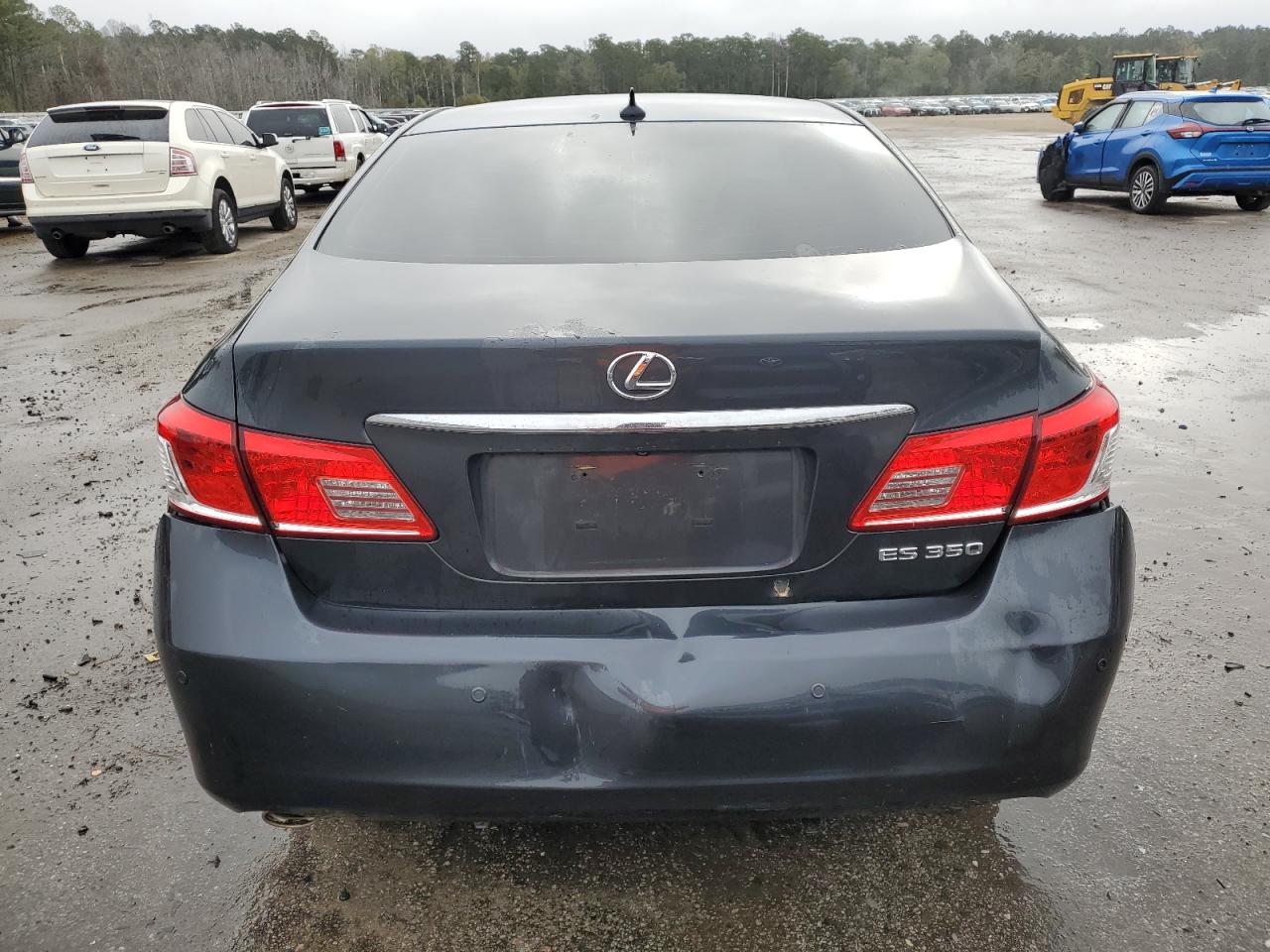 2011 Lexus ES - Image 6