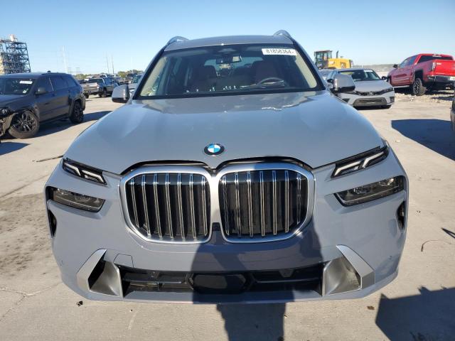  BMW X7 2025 Серый