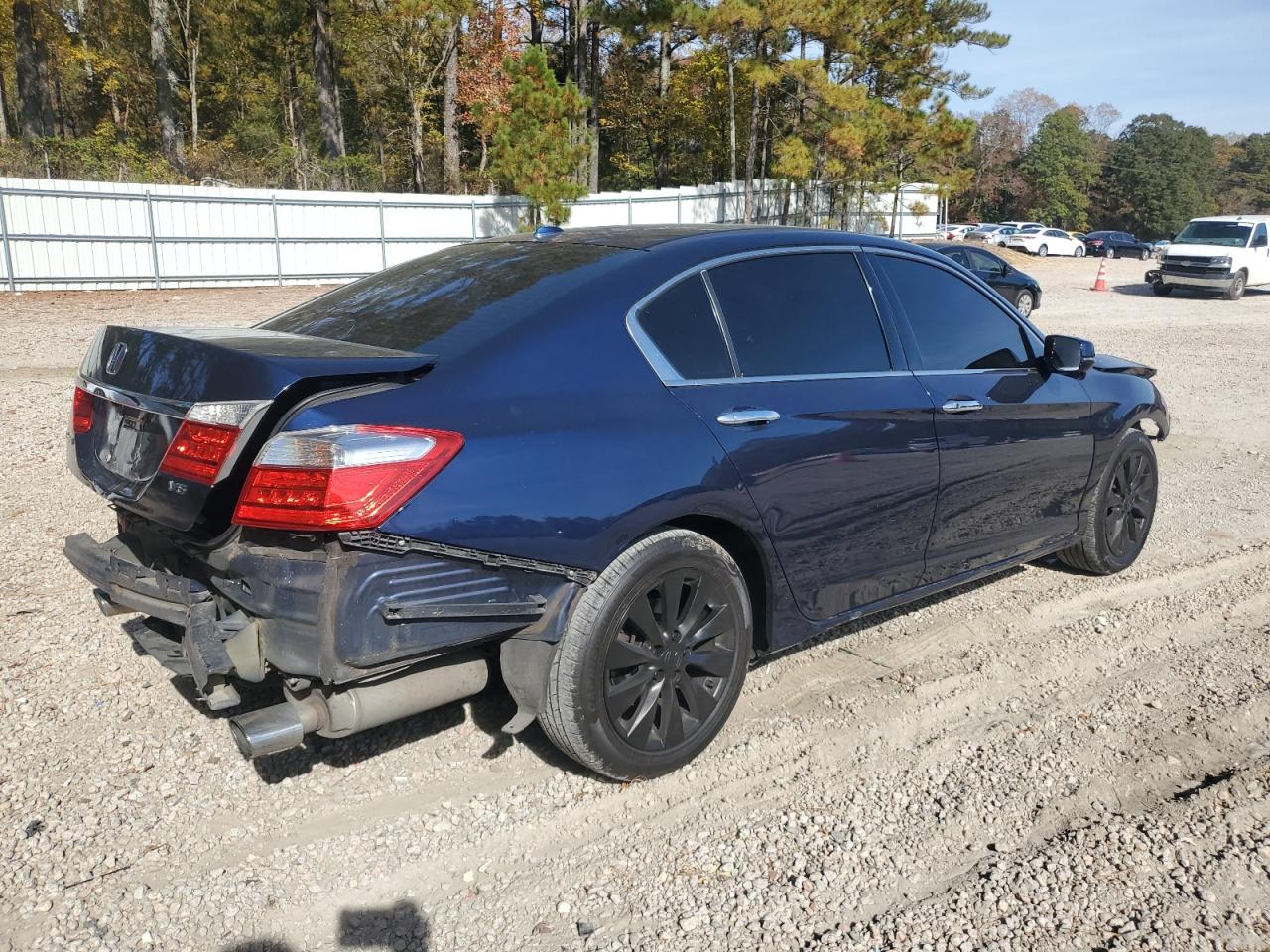 2015 Honda Accord Exl VIN: 1HGCR3F83FA028607 Lot: 78817204