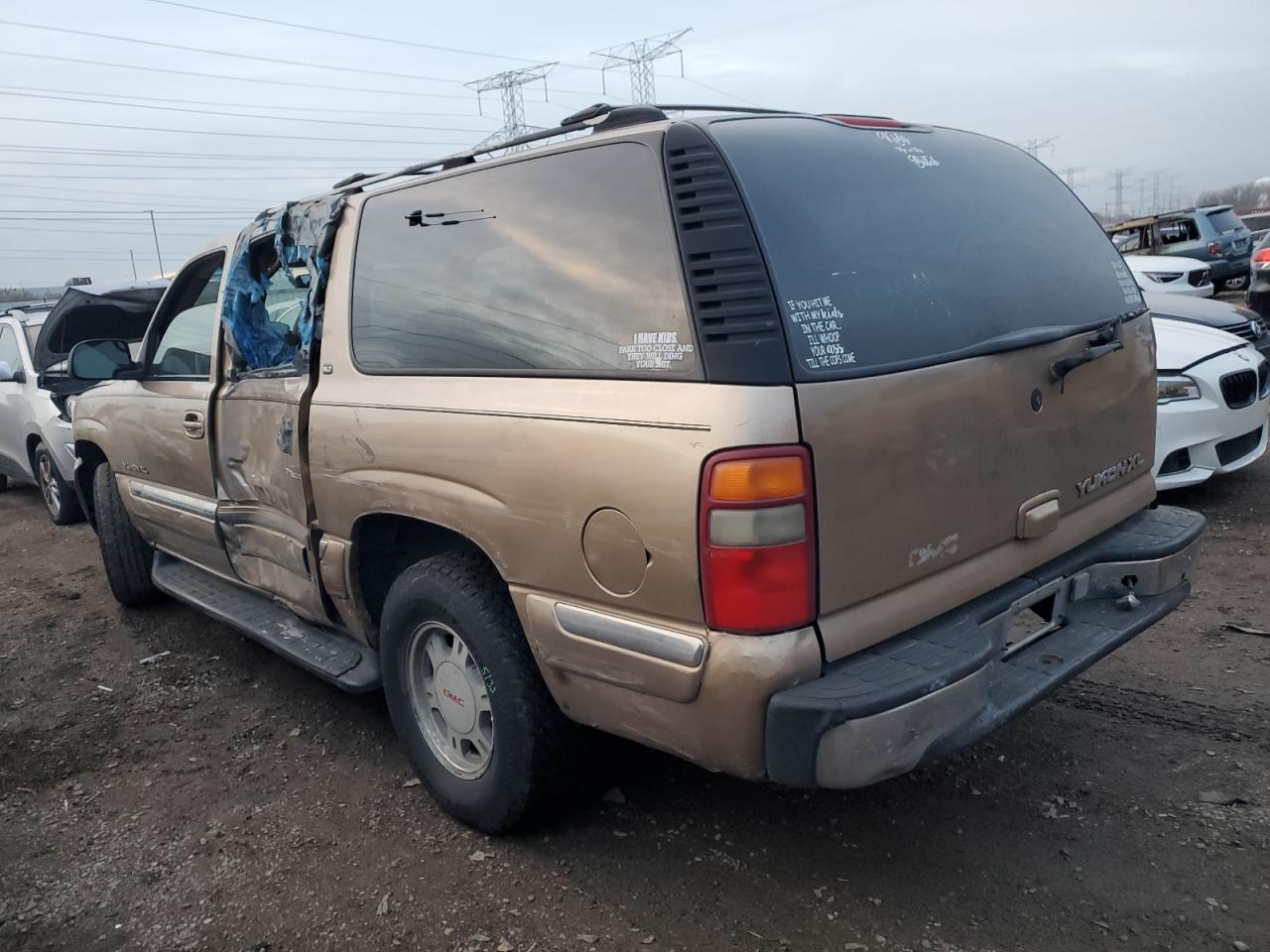 2000 GMC Yukon - Image 2