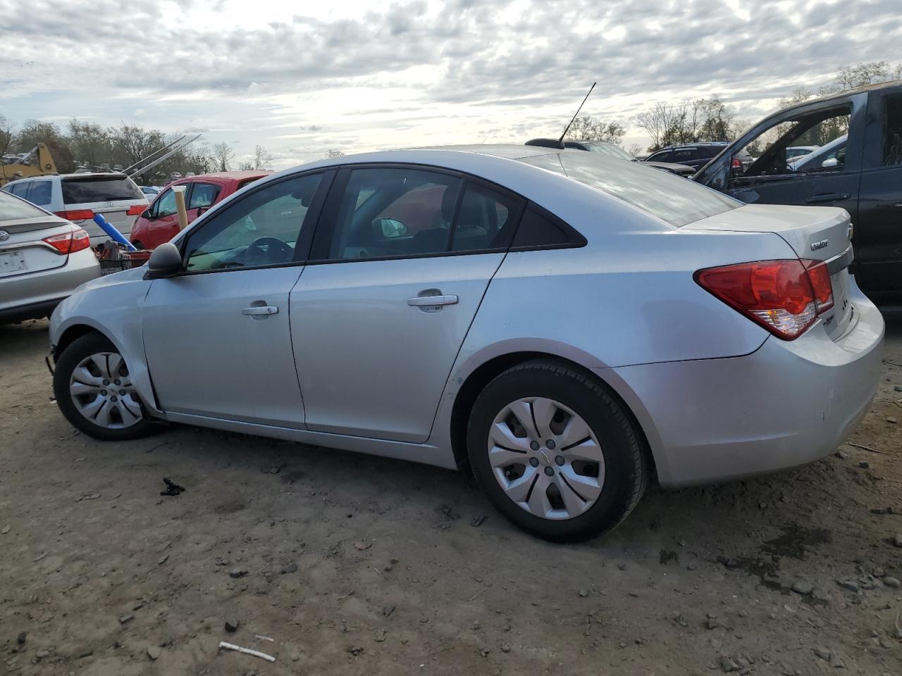 2016 Chevrolet Cruze - Image 2