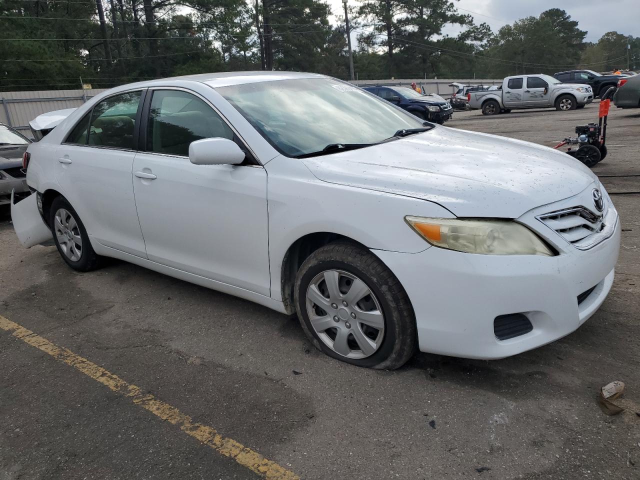 2010 Toyota Camry - Image 4