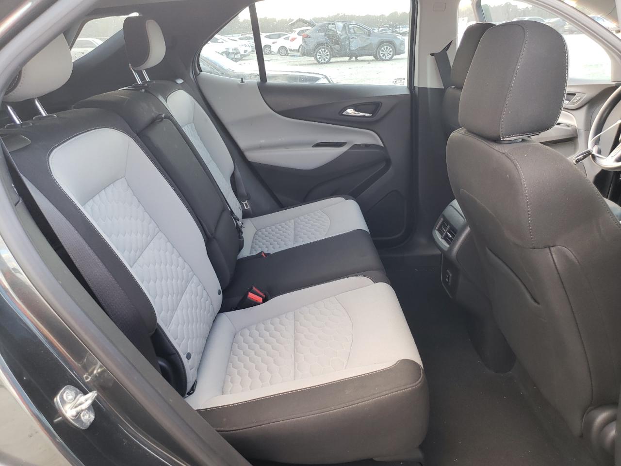 2020 Chevrolet Equinox - Image 11