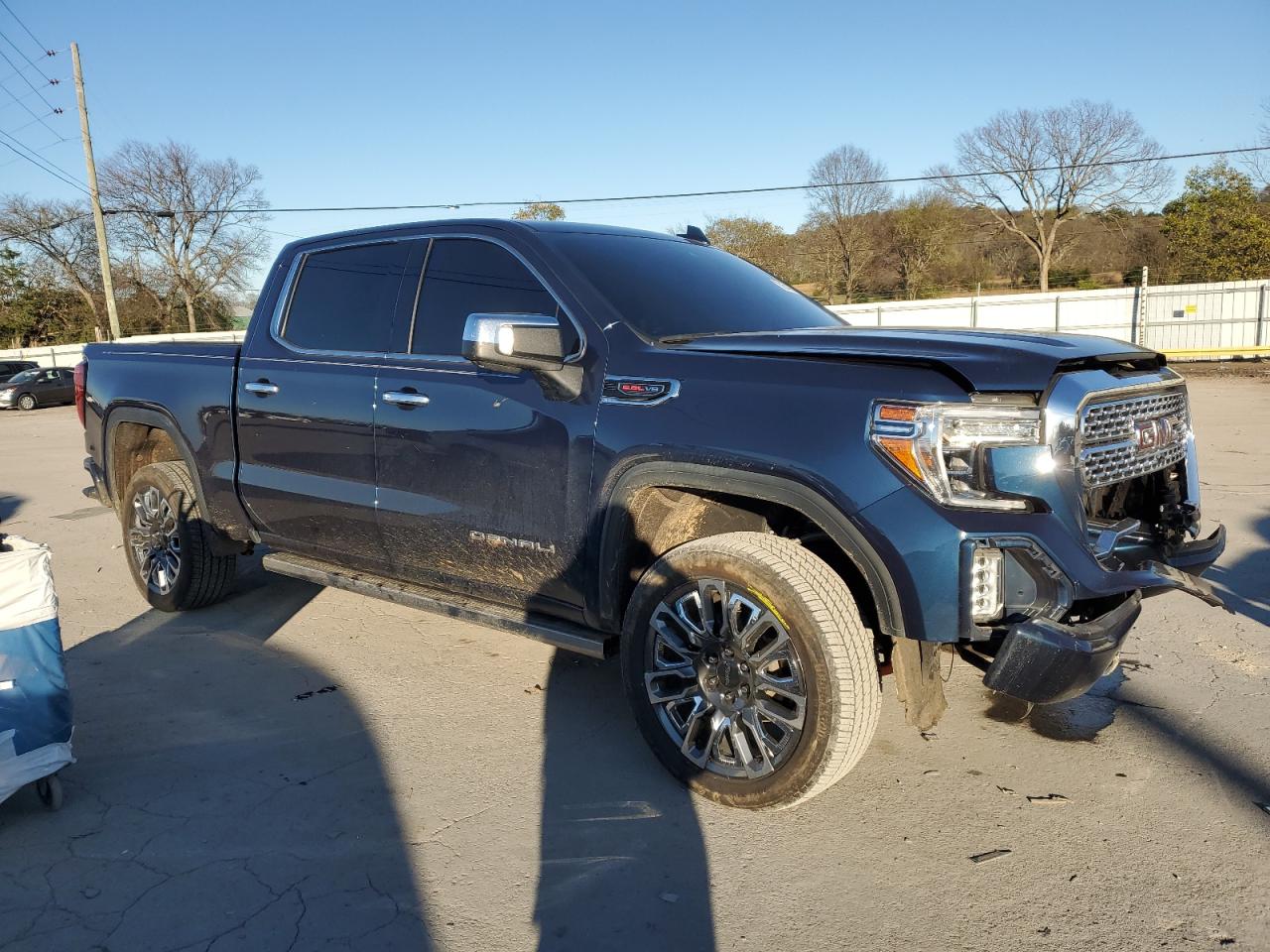 2019 GMC Sierra - Image 4