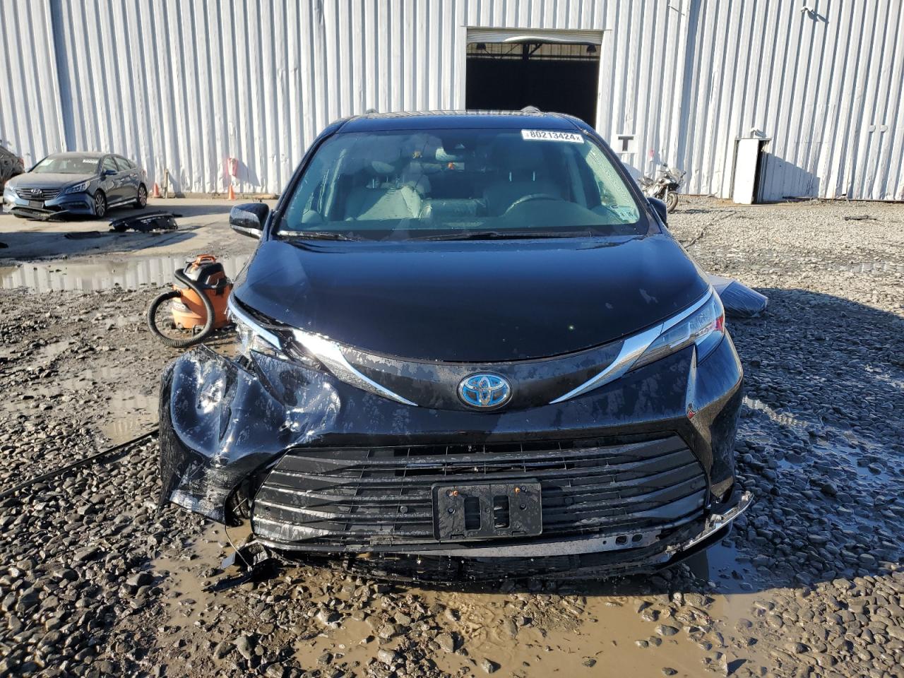 2021 Toyota Sienna - Image 5