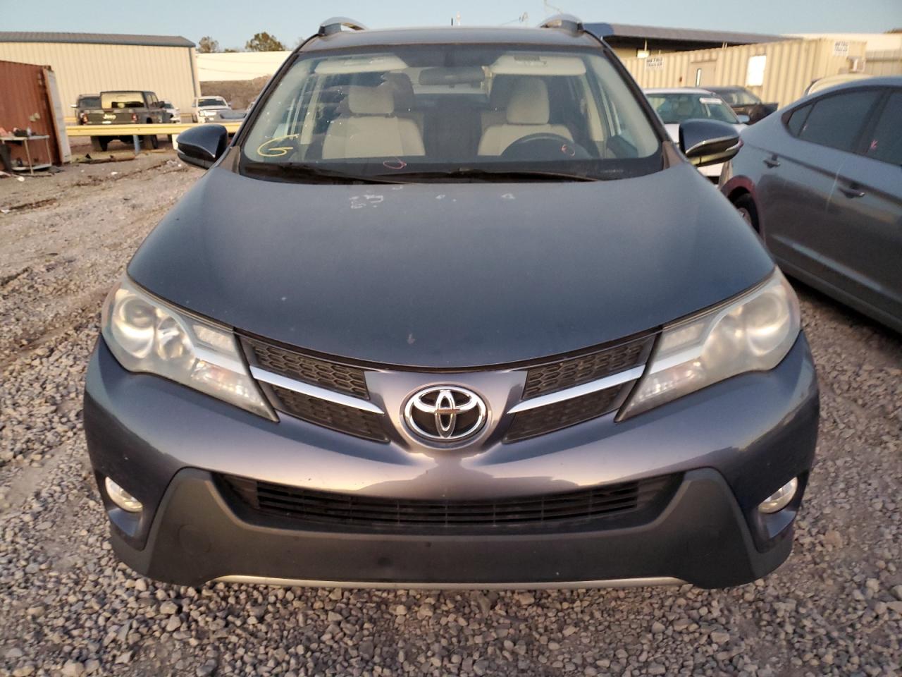 2014 Toyota RAV 4 - Image 5