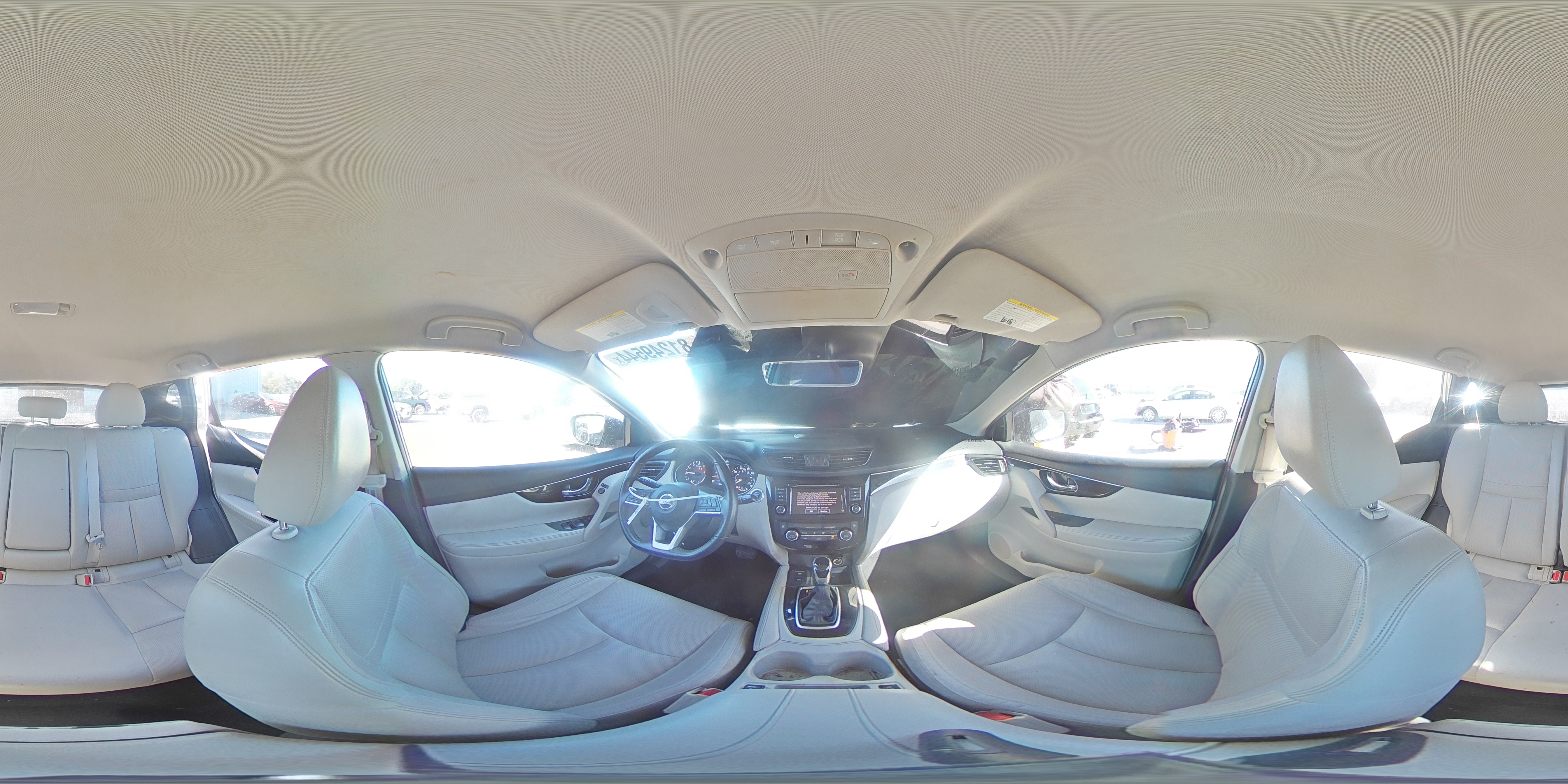 2019 Nissan Rogue - Image 15