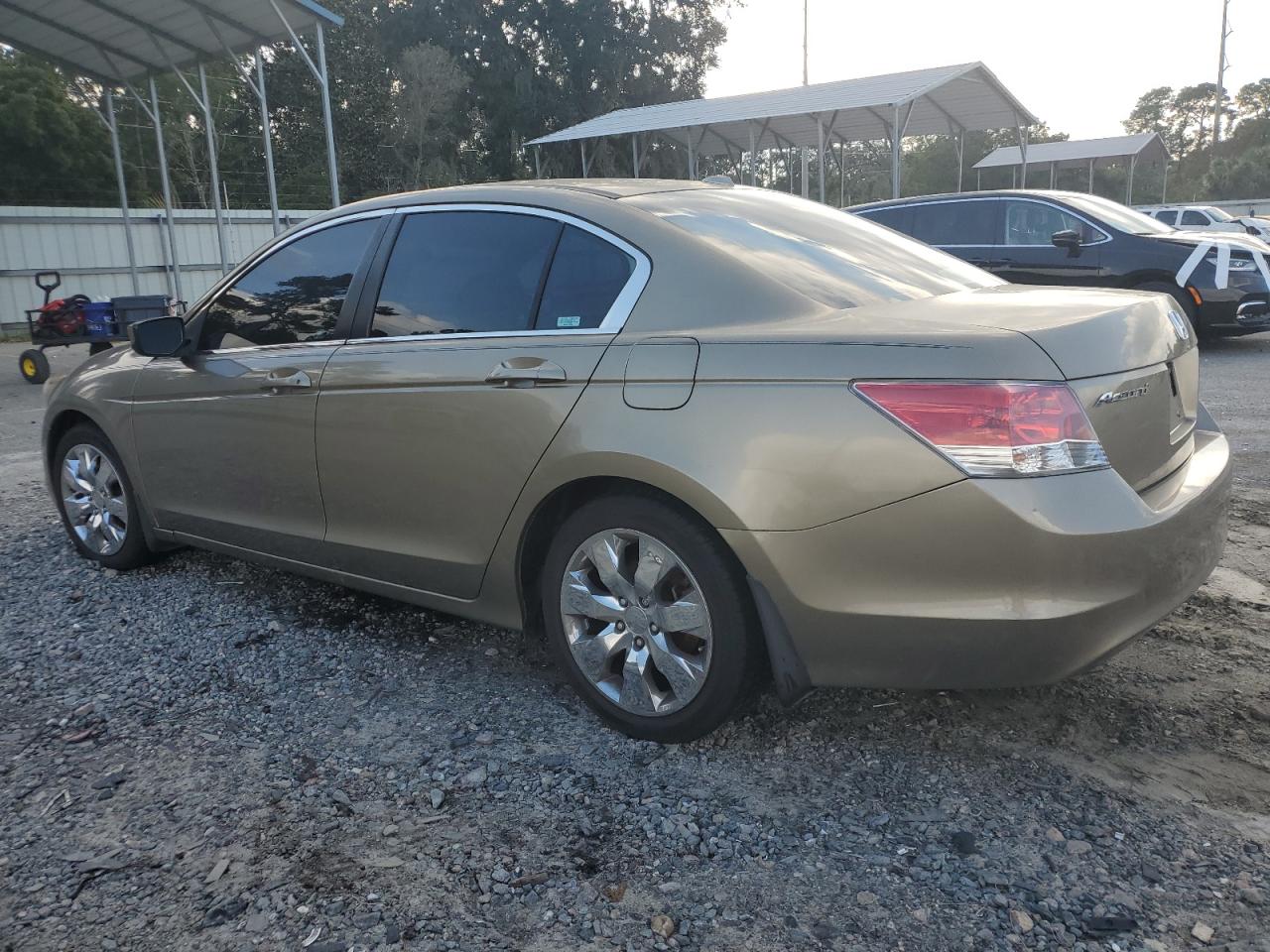 2009 Honda Accord - Image 2