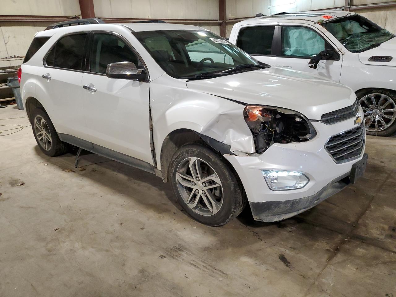 2016 Chevrolet Equinox - Image 4