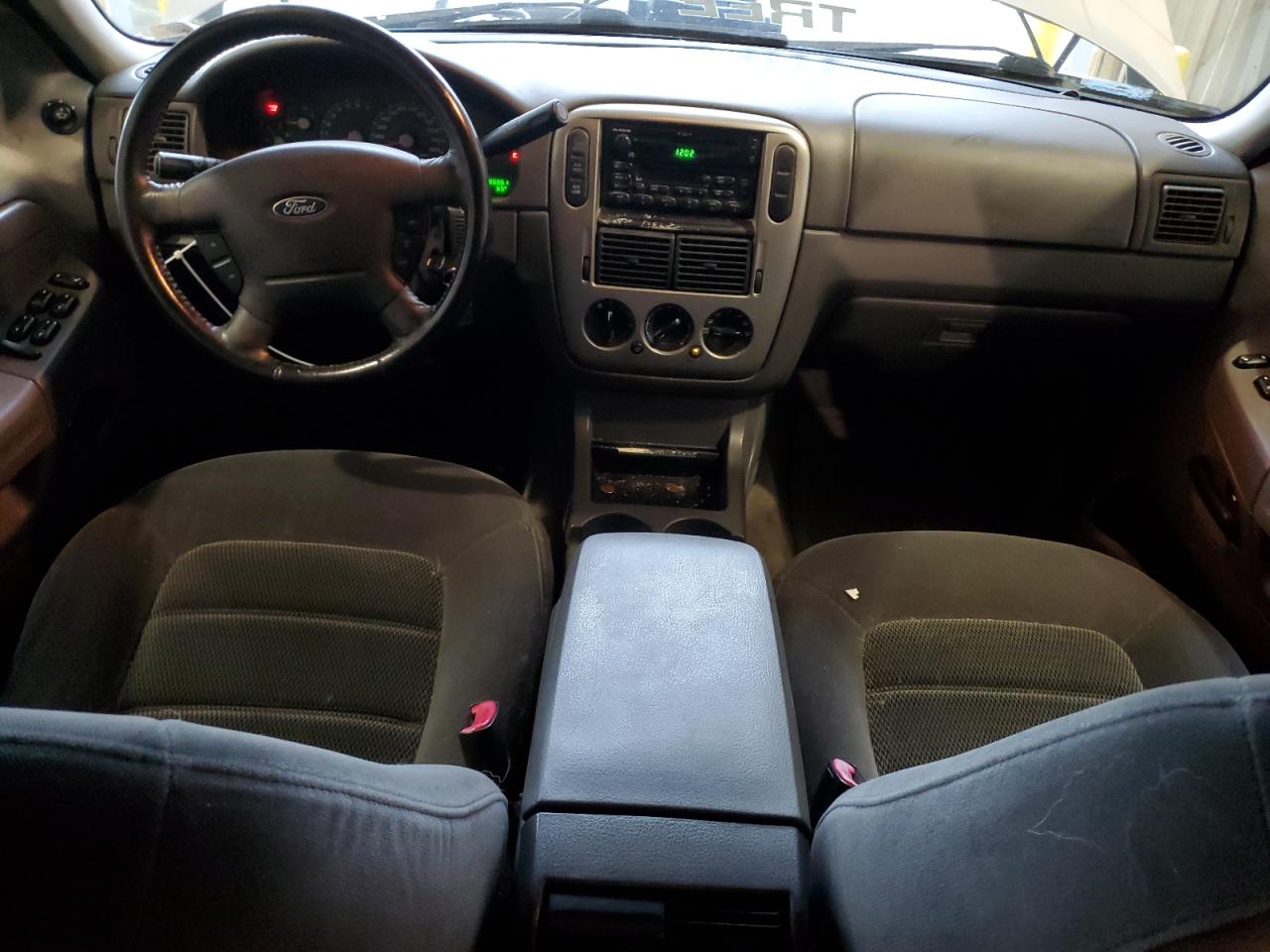 2003 Ford Explorer - Image 8