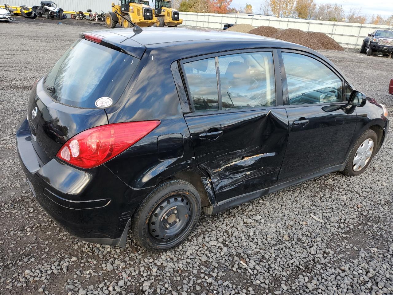 2008 Nissan Versa - Image 3