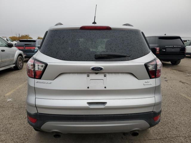  FORD ESCAPE 2018 Srebrny