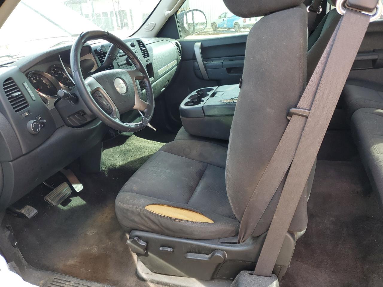 2011 Chevrolet Silverado - Image 7