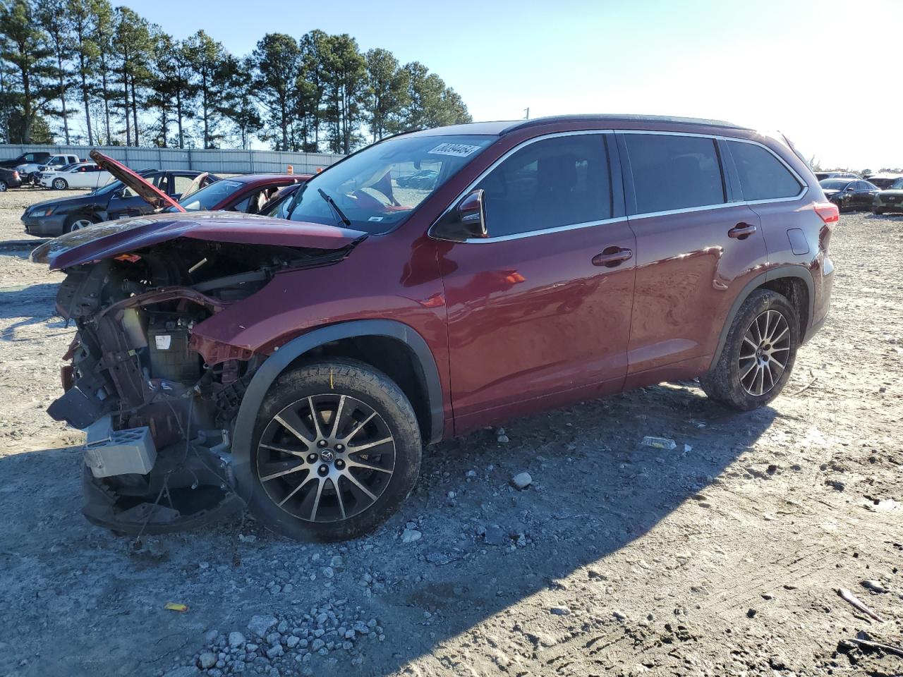 2018 Toyota Highlander - Image 1