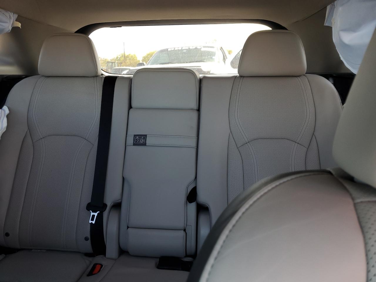 2017 Lexus RX - Image 10