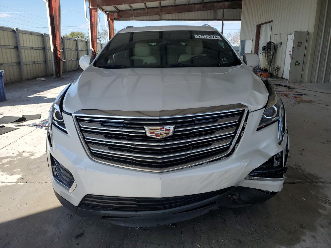 VIN 1GYKNARS6KZ297871 2019 CADILLAC XT5 no.5