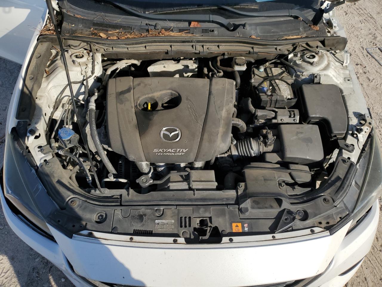2017 Mazda 3 - Image 11
