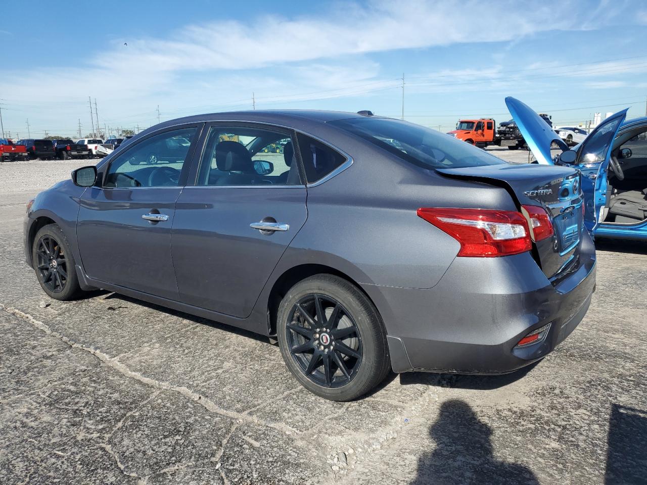 VIN 3N1AB7AP9JL635082 2018 NISSAN SENTRA no.3