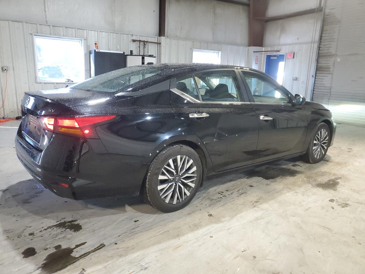 2024 Nissan Altima - Image 3