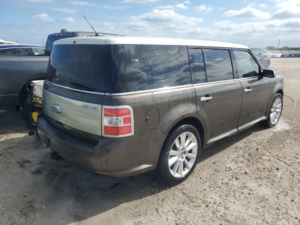 2011 Ford Flex - Image 3