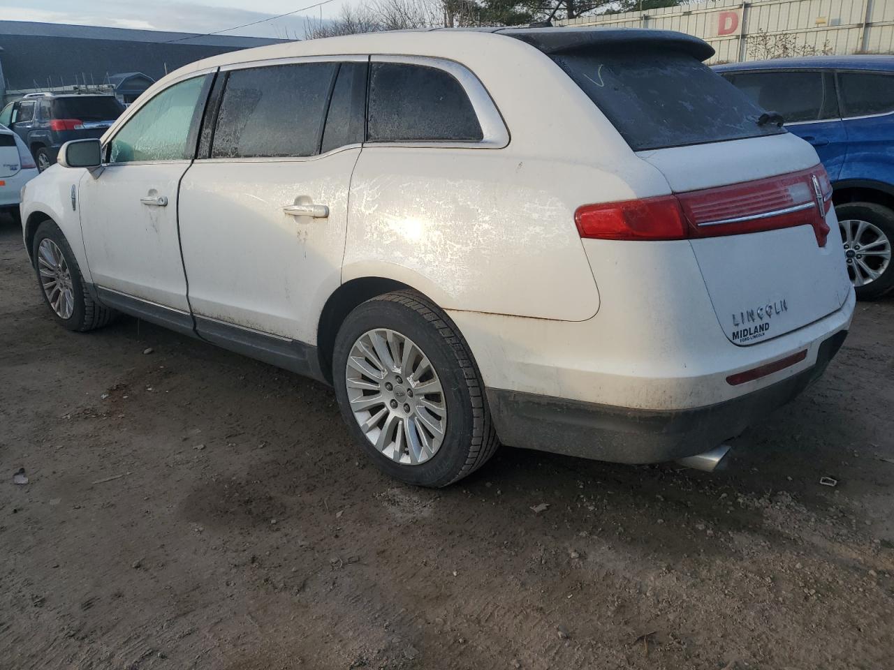 2012 Lincoln MKT - Image 2