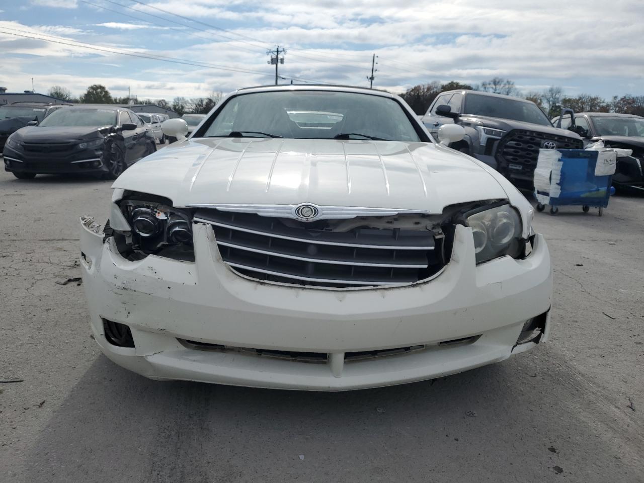 2006 Chrysler Crossfire - Image 5