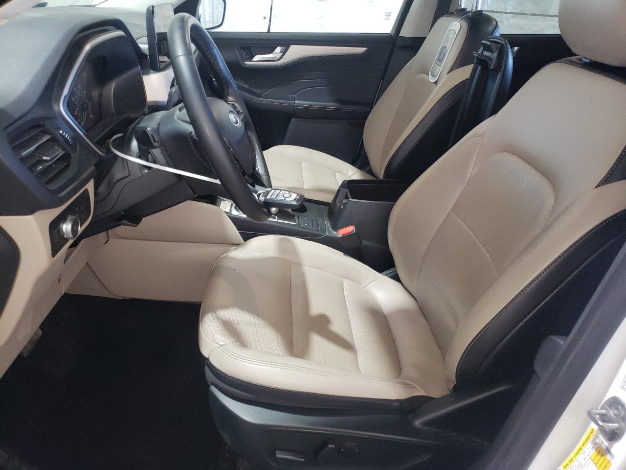 2022 Ford Escape - Image 7