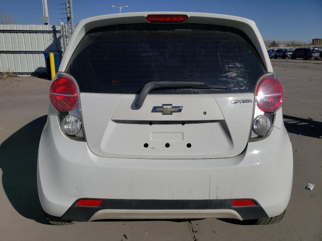 Хэтчбеки CHEVROLET SPARK 2015 Белы