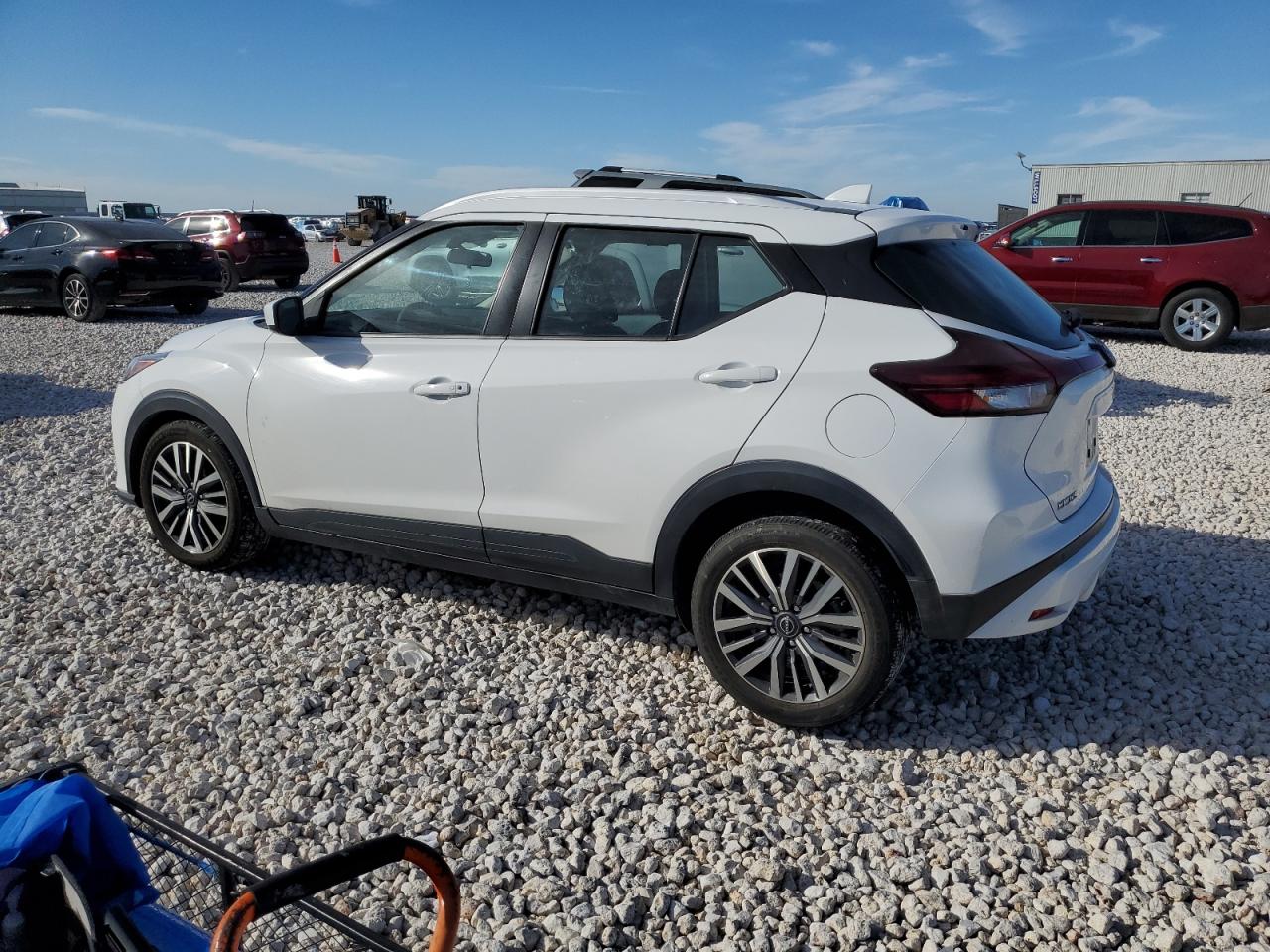 2022 Nissan Kicks - Image 2