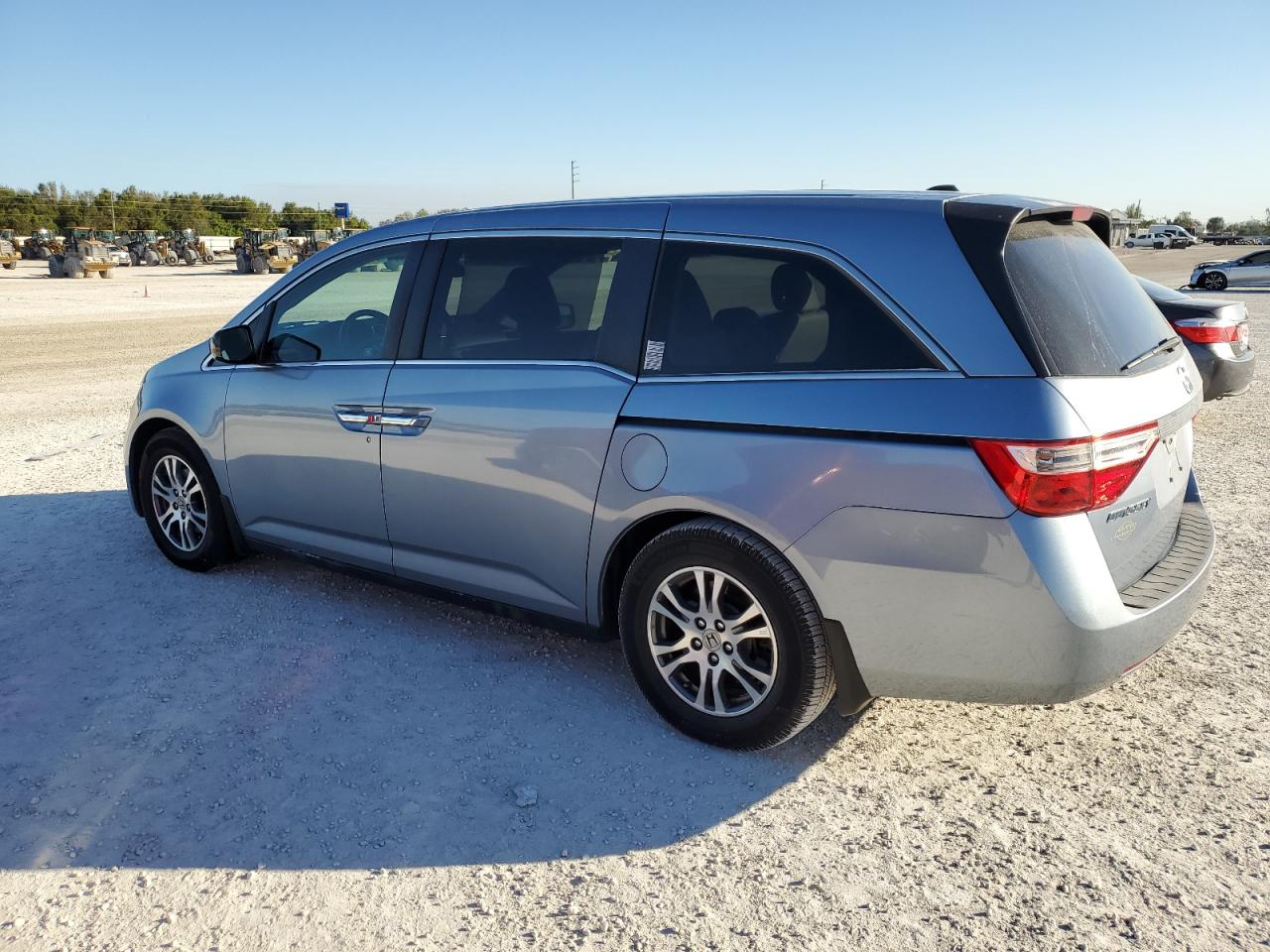 2012 Honda Odyssey - Image 2