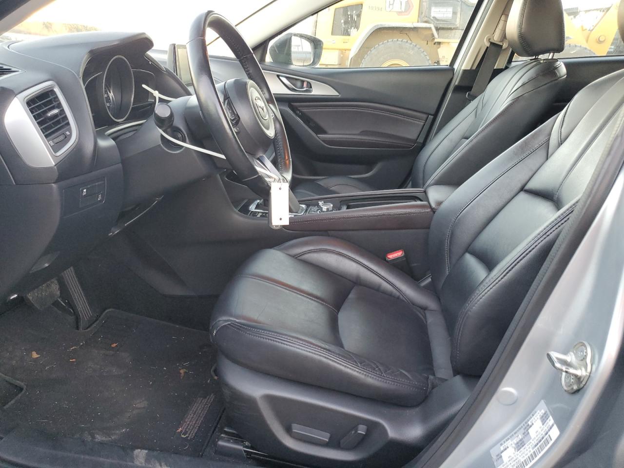 2017 Mazda 3 - Image 7