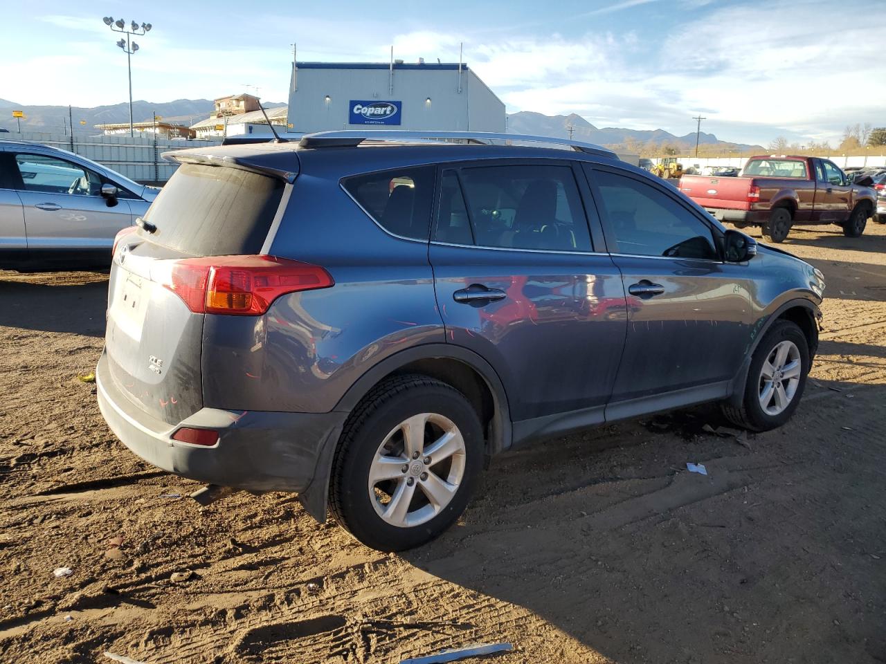 VIN JTMRFREV2D5015607 2013 TOYOTA RAV4 no.3