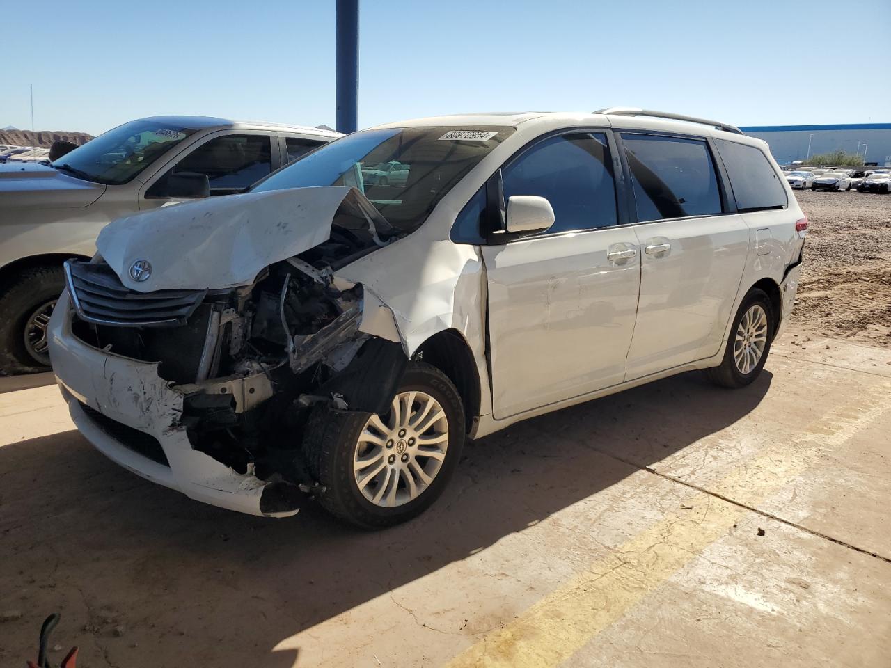 2014 Toyota Sienna - Image 1