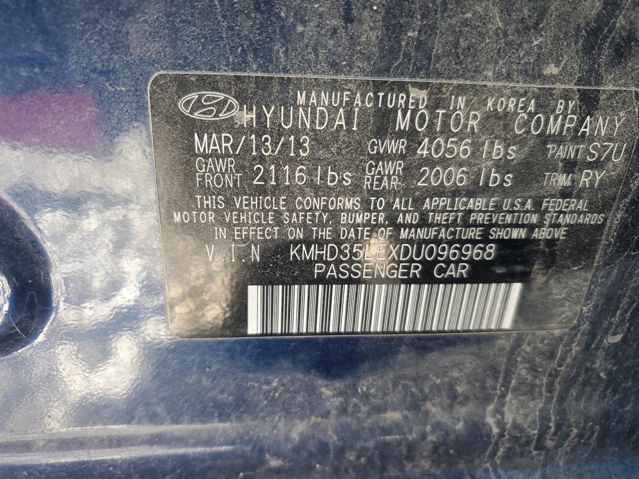 2013 Hyundai Elantra - Image 12