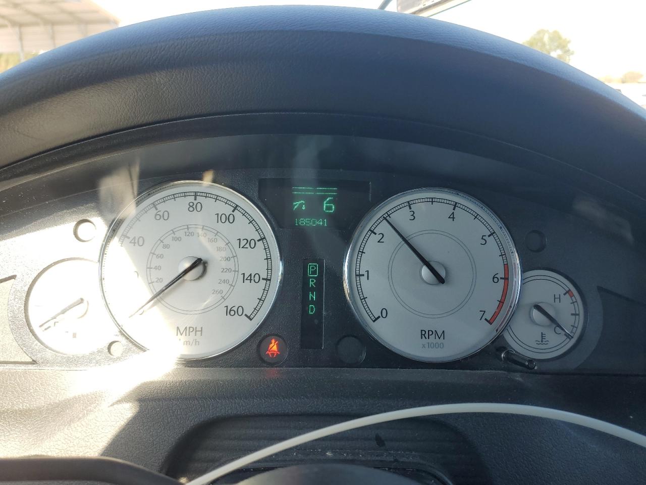 2007 Chrysler 300 - Image 9