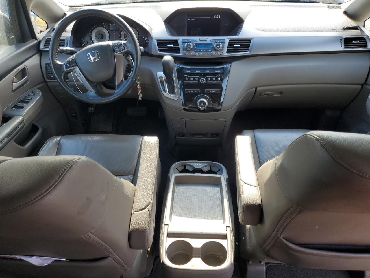 2012 Honda Odyssey - Image 8
