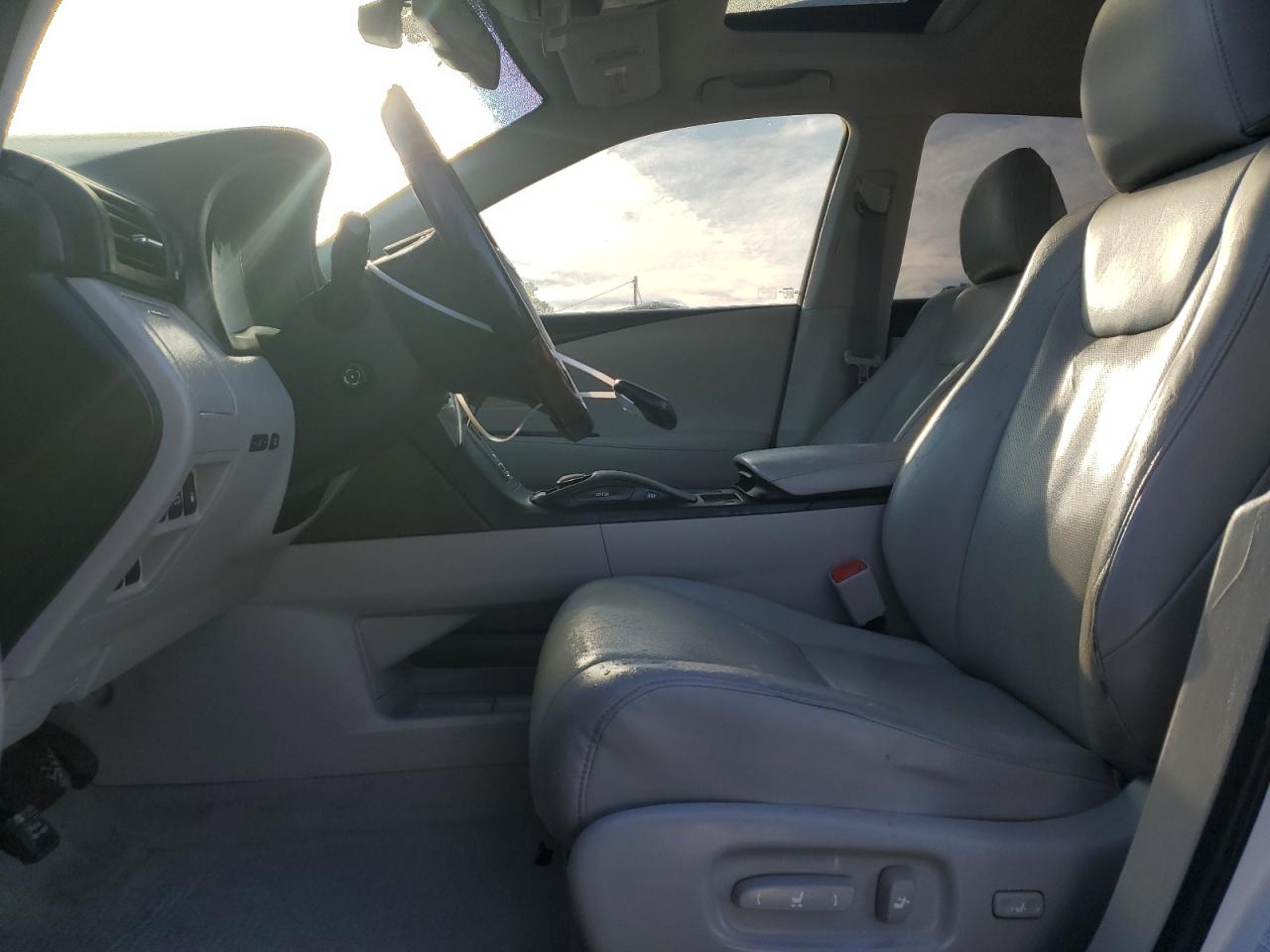 2010 Lexus RX - Image 7
