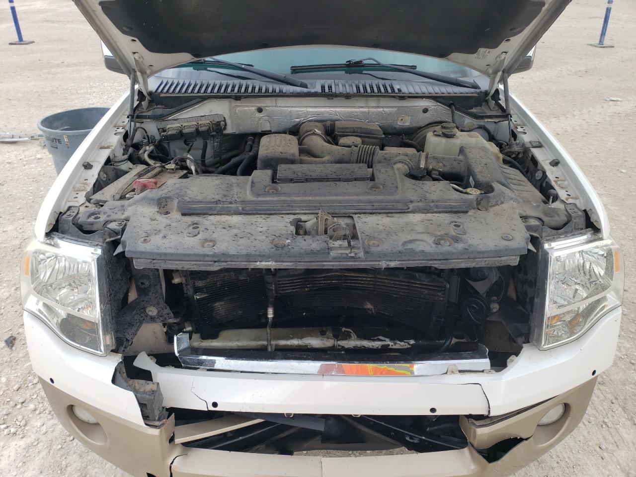 2014 Ford Expedition - Image 12