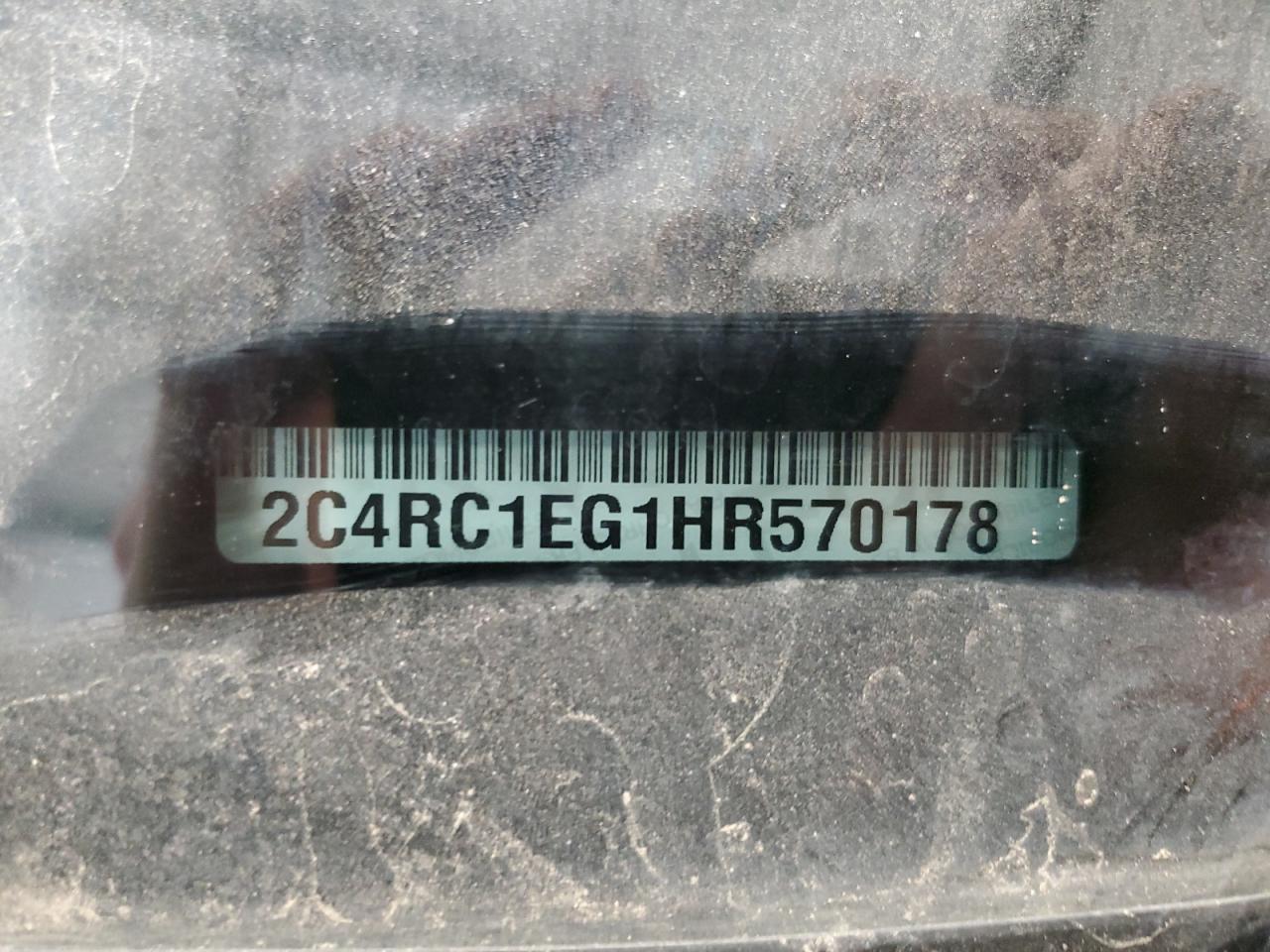 2017 Chrysler Pacifica - Image 15