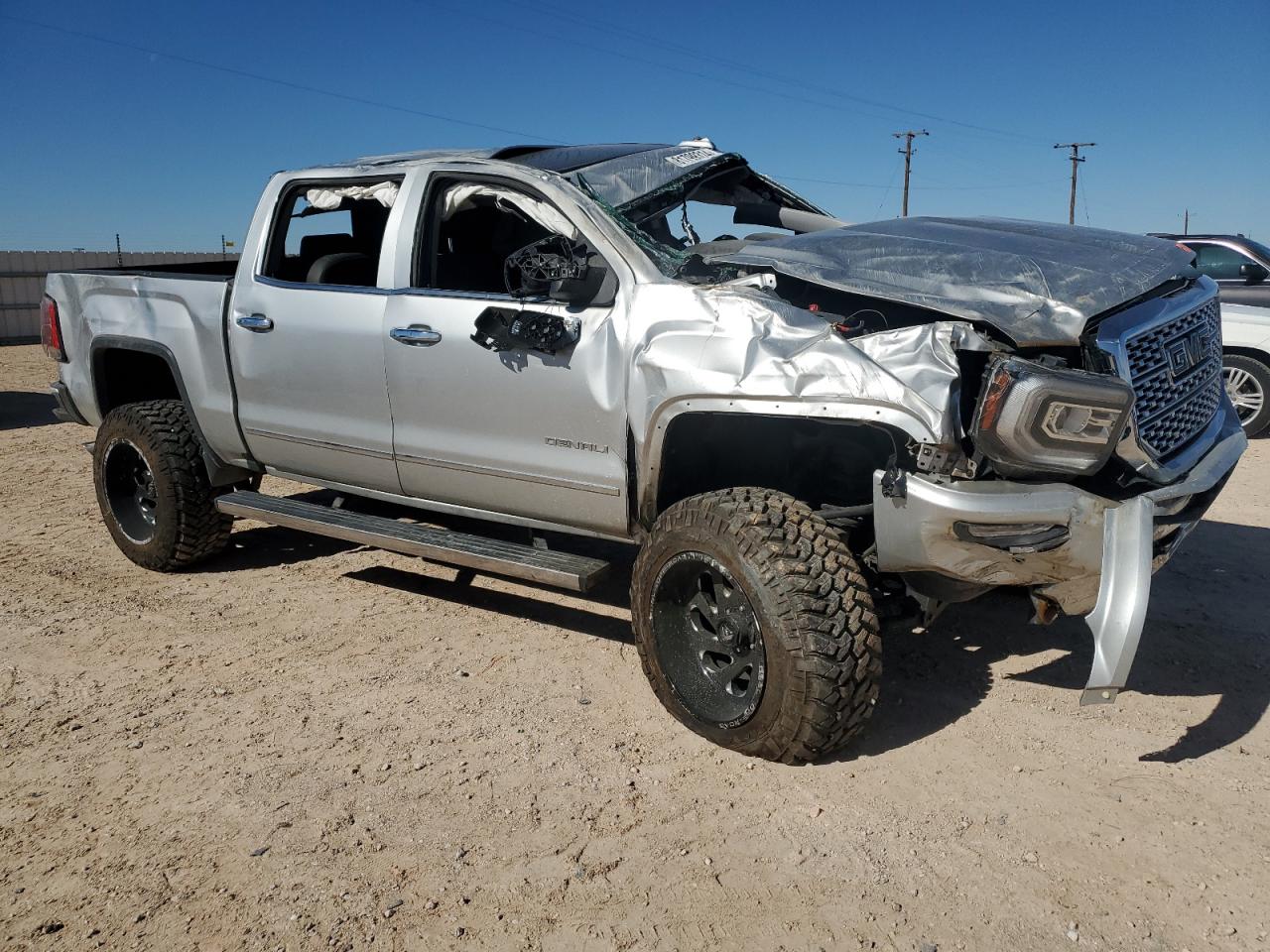 2018 GMC Sierra - Image 4