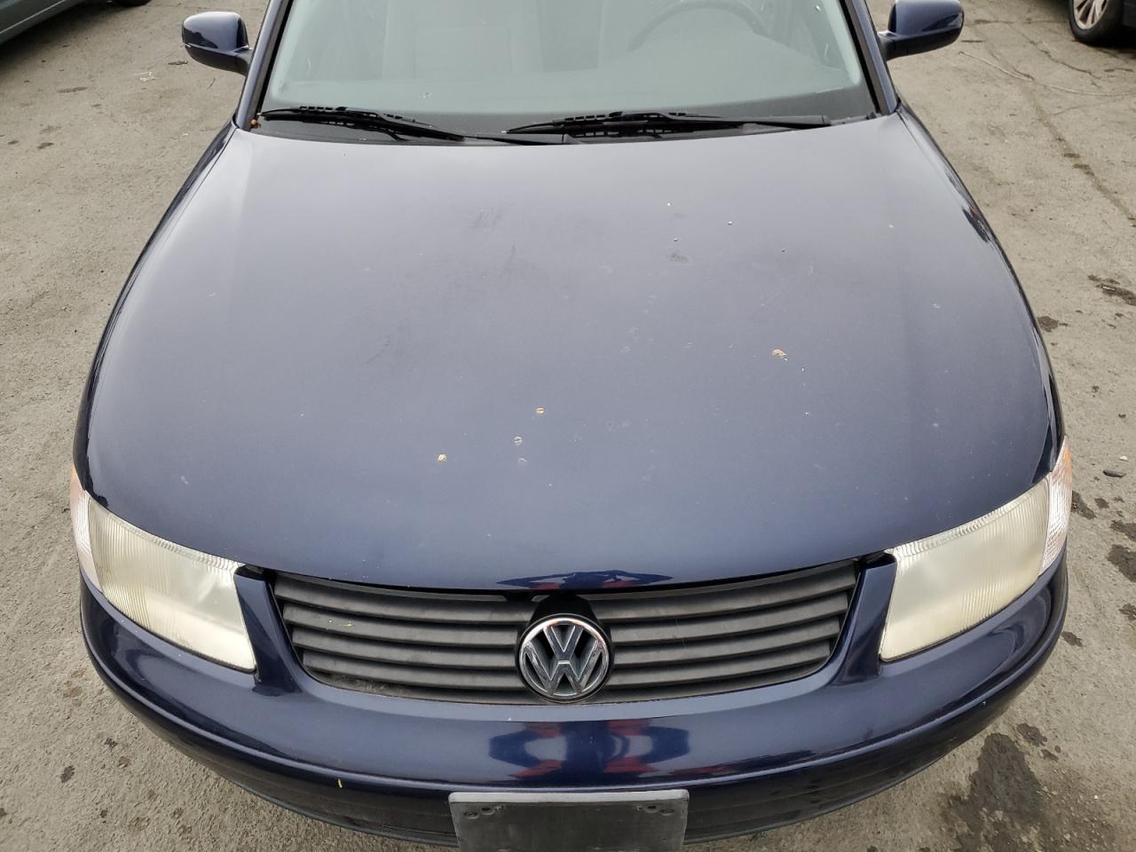 2001 Volkswagen Passat Gls VIN: WVWAC63BX1P015545 Lot: 82040074