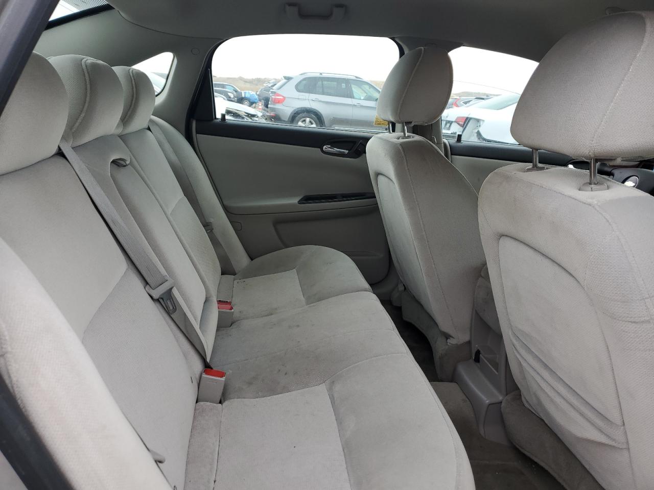 2009 Chevrolet Impala - Image 10