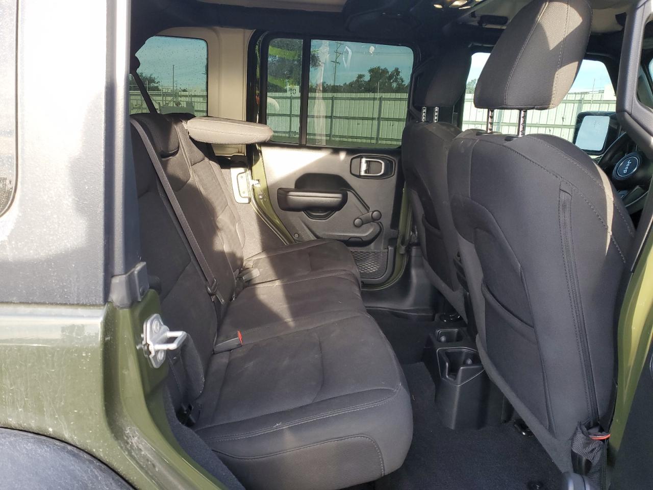 2021 Jeep Wrangler - Image 11