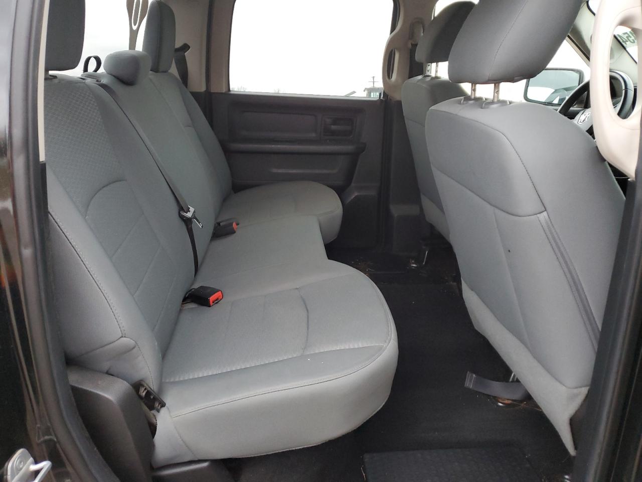 2014 RAM 1500 - Image 10